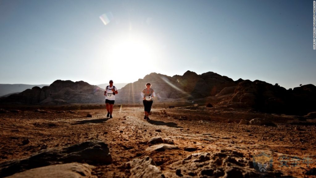 150820154035-petra-desert-marathon-super-169